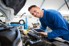 Techniker/ in der Fachrichtung Kraftfahrzeugtechnik